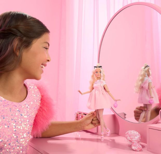 Кукла Барби Делюкс Фешин коллекционная Barbie Mattel HYV27 HYV27 фото