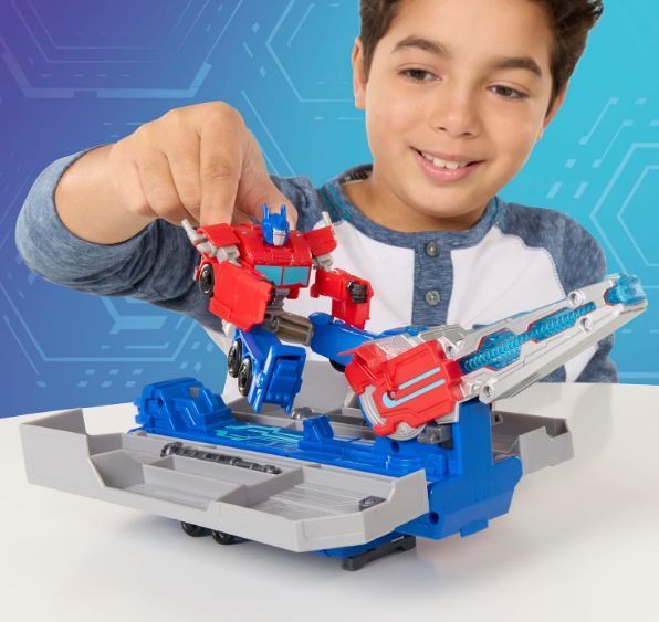 Ігровий набір Бойовий трейлер Оптімуса Прайма Трансформери EarthSpark Hasbro G0750 G0750 фото