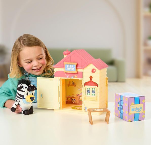 Ігровий набір Будинок Блуї з плюшевою іграшкою сюрприз Bluey Moose Toys 17660 17660 фото