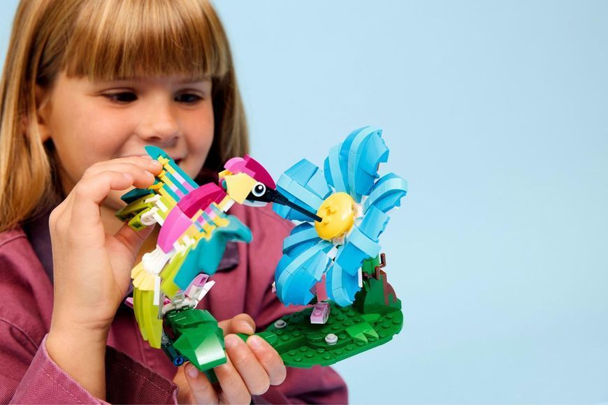 Конструктор Лего Креатор дикі тварини барвистий колібрі Lego Creator Colorful Hummingbird 31384 31384 фото